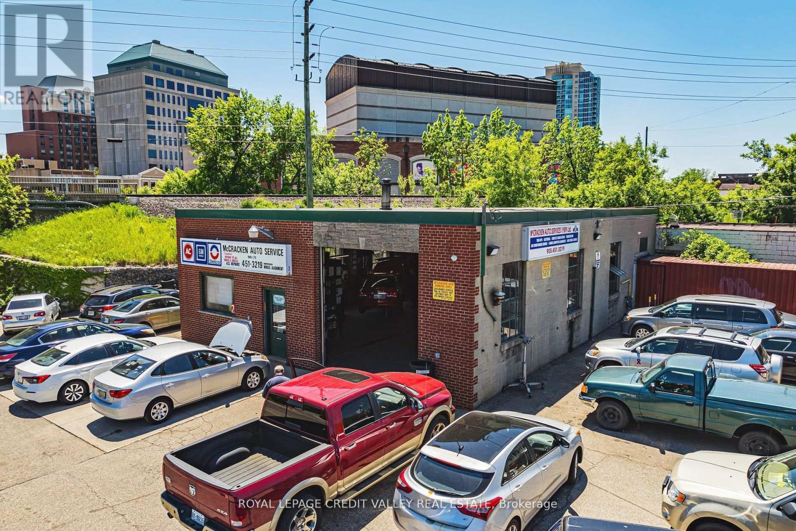 21 - 23 UNION STREET, Brampton, Ontario