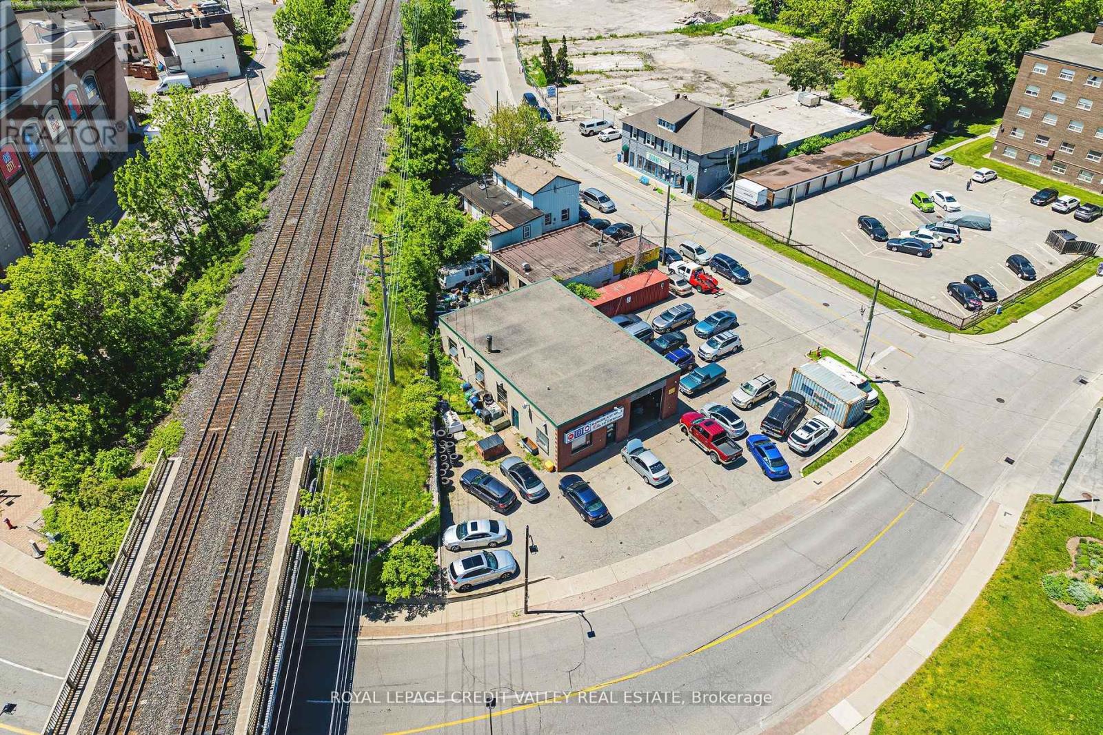 21 - 23 Union Street, Brampton, Ontario  L6V 1R2 - Photo 17 - W11886613