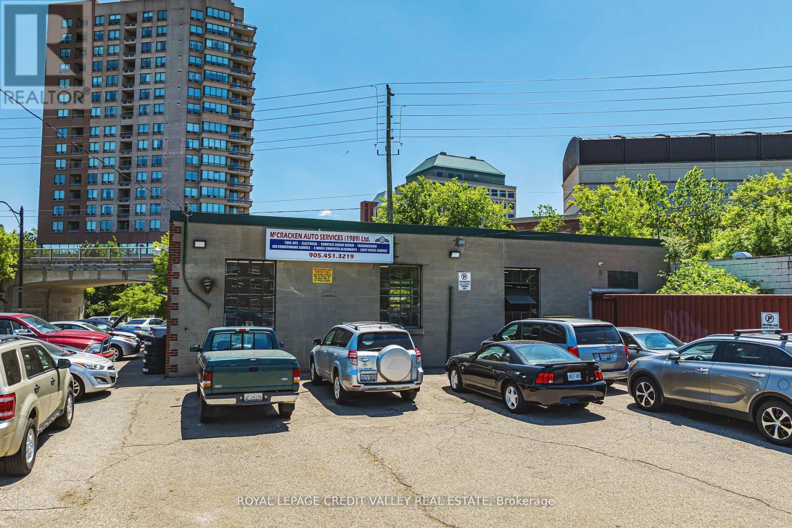 21 - 23 Union Street, Brampton, Ontario  L6V 1R2 - Photo 4 - W11886613