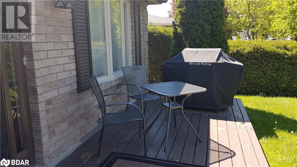 243 Lillian Crescent, Barrie, Ontario  L4N 5Y8 - Photo 2 - 40684117
