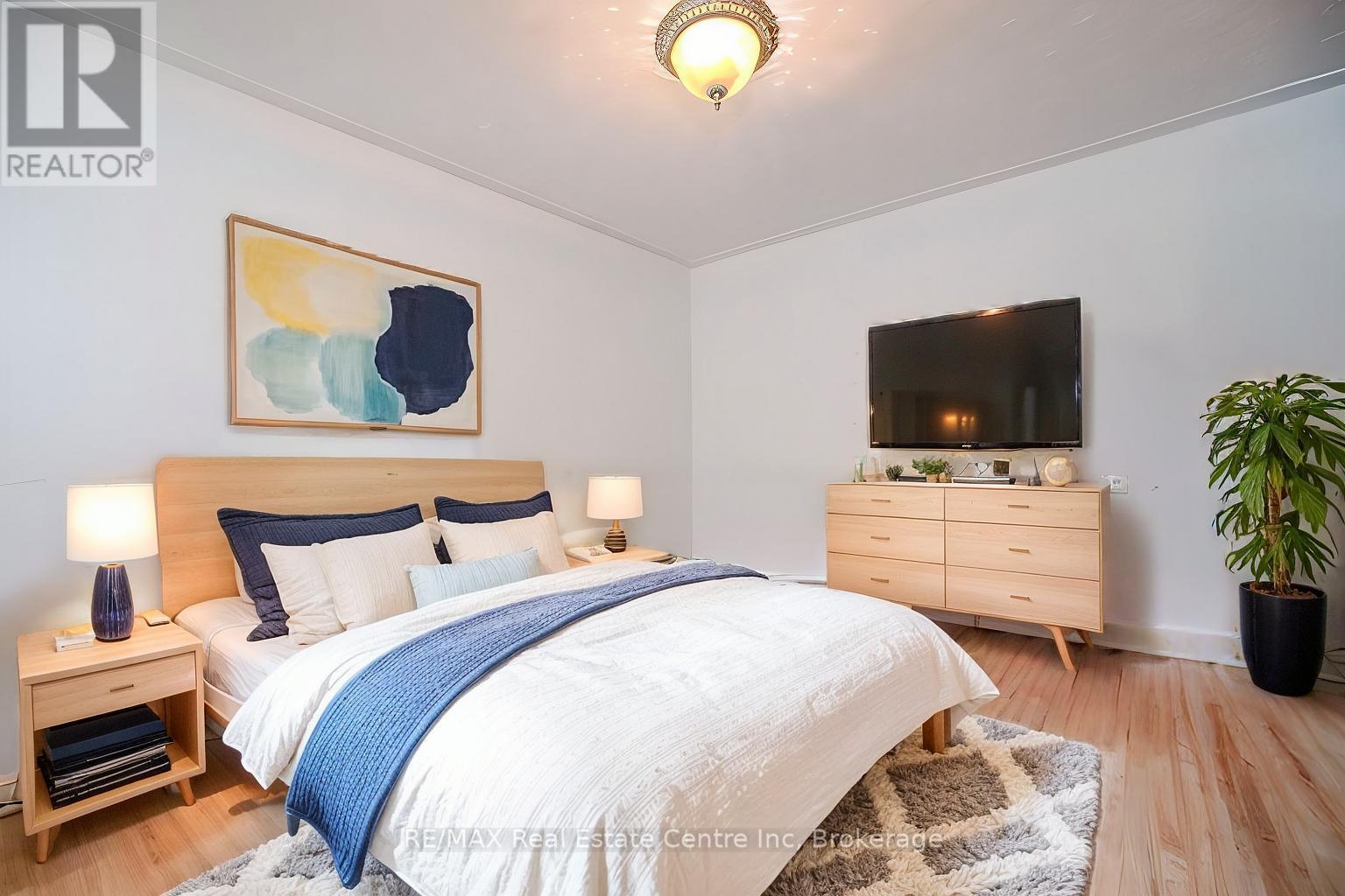 113 Elizabeth Street, Guelph, Ontario  N1E 2X4 - Photo 4 - X11886680