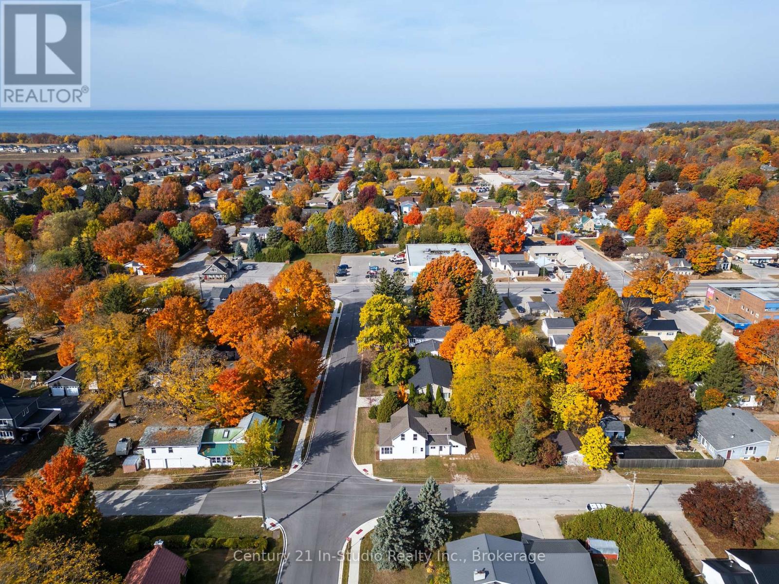 631 Louis Street, Saugeen Shores, Ontario  N0H 2C4 - Photo 34 - X11886714