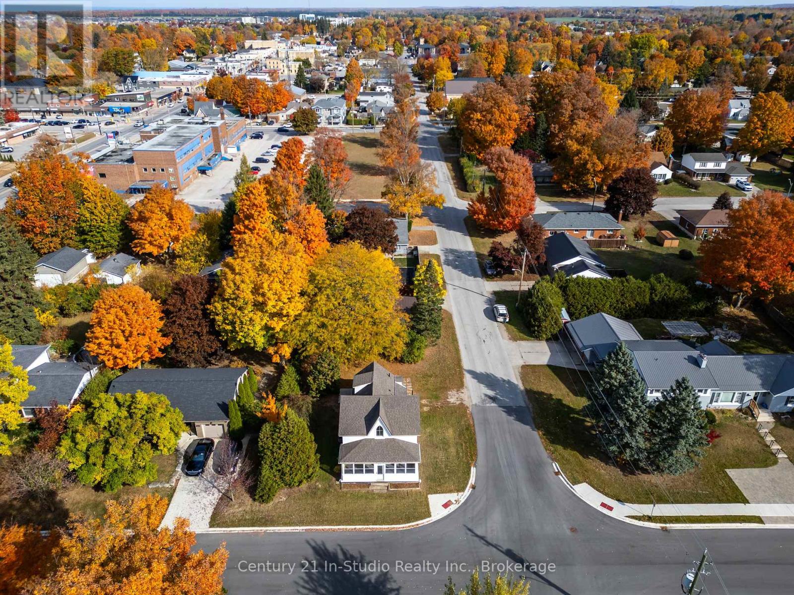 631 Louis Street, Saugeen Shores, Ontario  N0H 2C4 - Photo 6 - X11886714