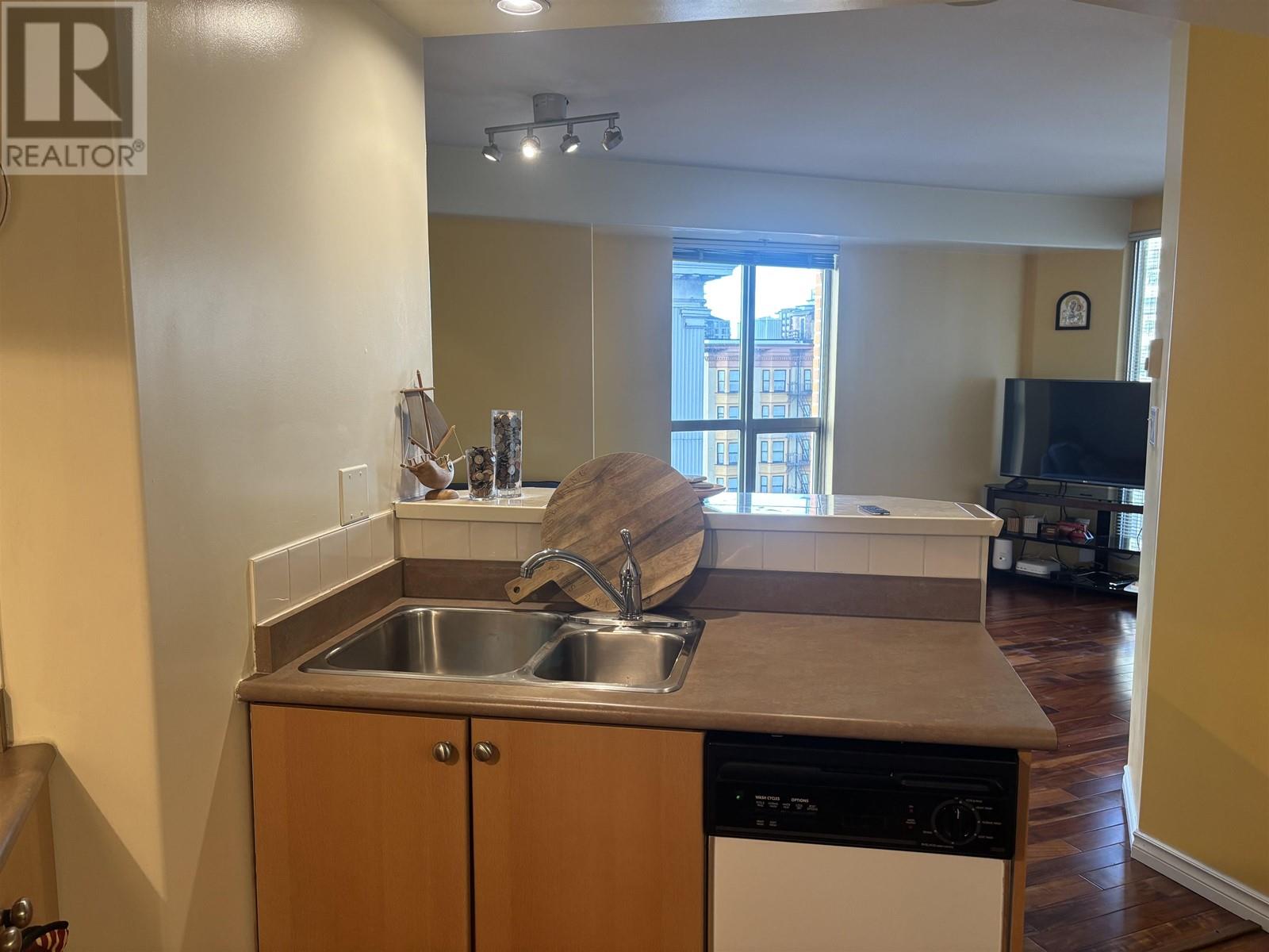 905 680 Clarkson Street, New Westminster, British Columbia  V3M 6X9 - Photo 11 - R2949424