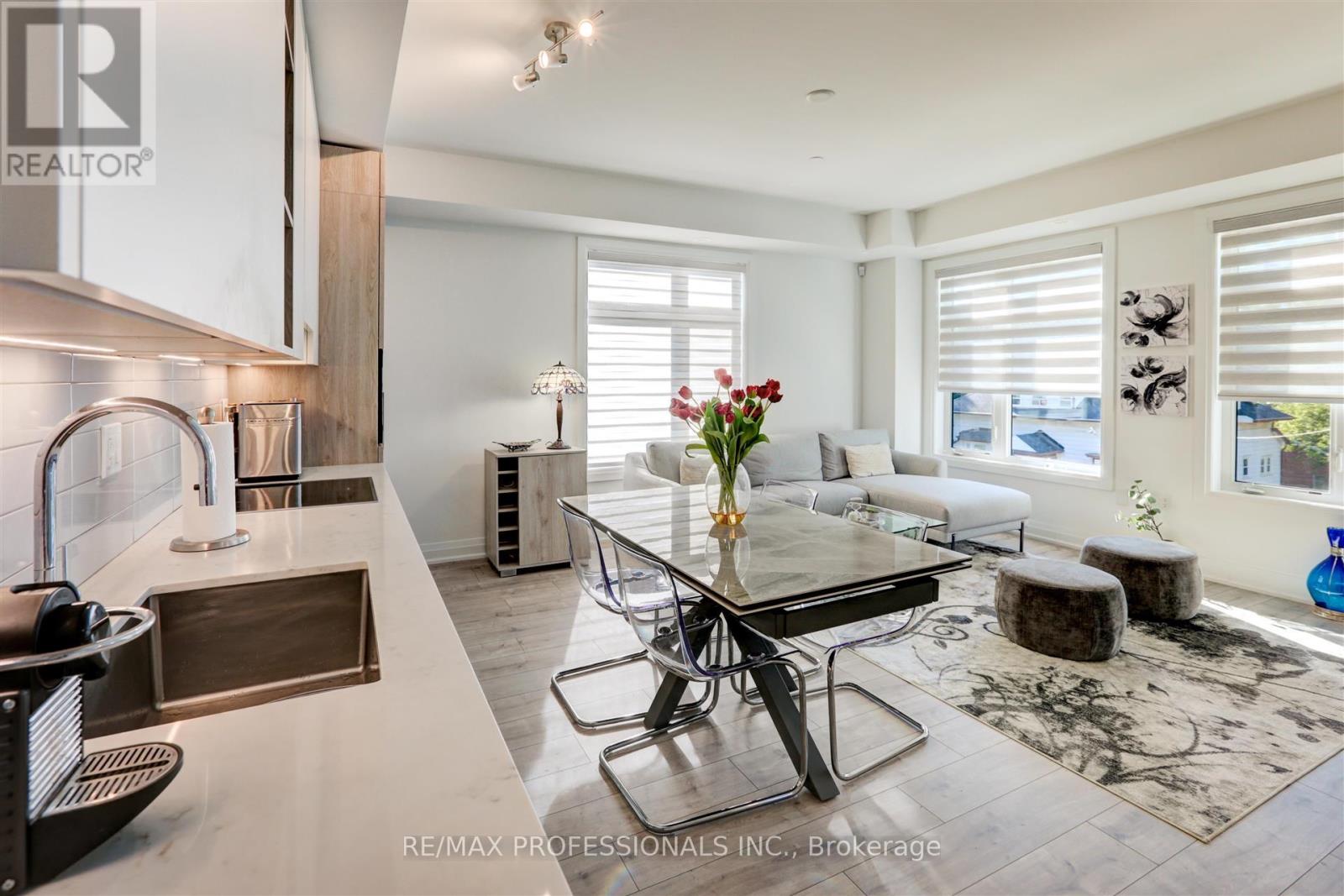 20 - 66 Long Branch Avenue, Toronto (Long Branch), Ontario  M8W 1K3 - Photo 8 - W11886656
