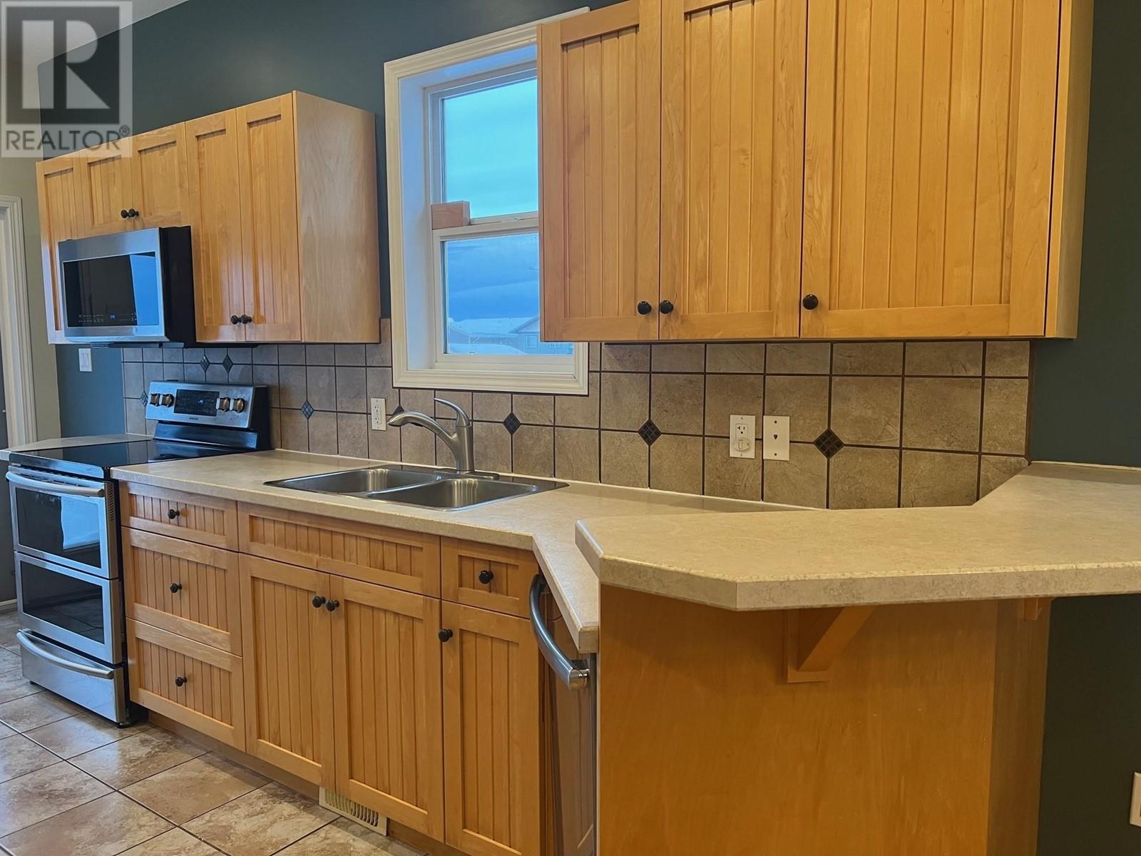 11311 88a Street, Fort St. John, British Columbia V1J 0C5 - Photo 3 - R2948448