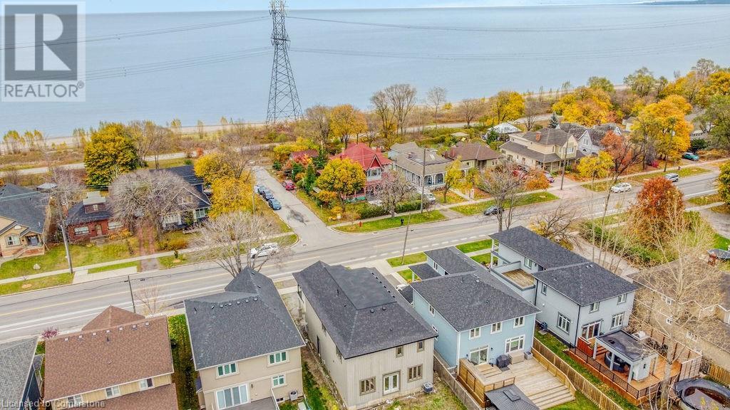 958 Beach Boulevard, Hamilton, Ontario  L8H 6Z4 - Photo 4 - 40684177