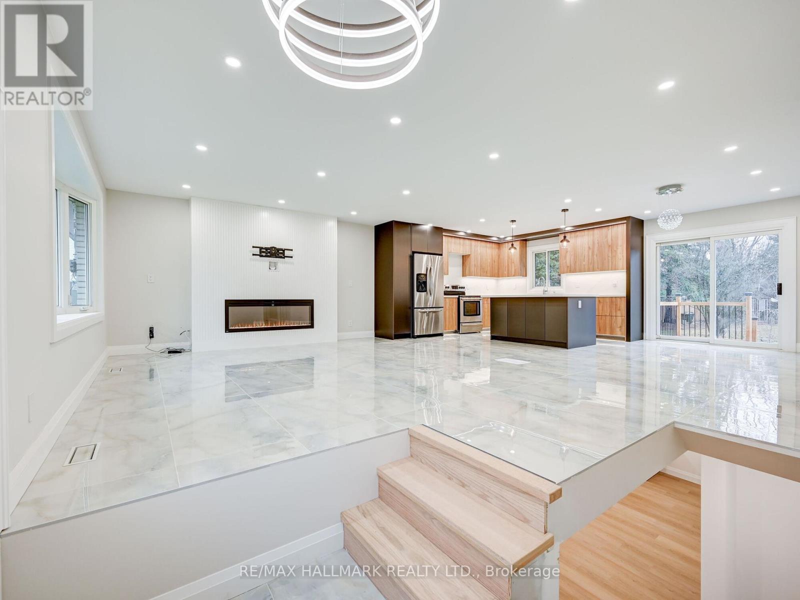 Property at 1046 LEBANON DRIVE image 2