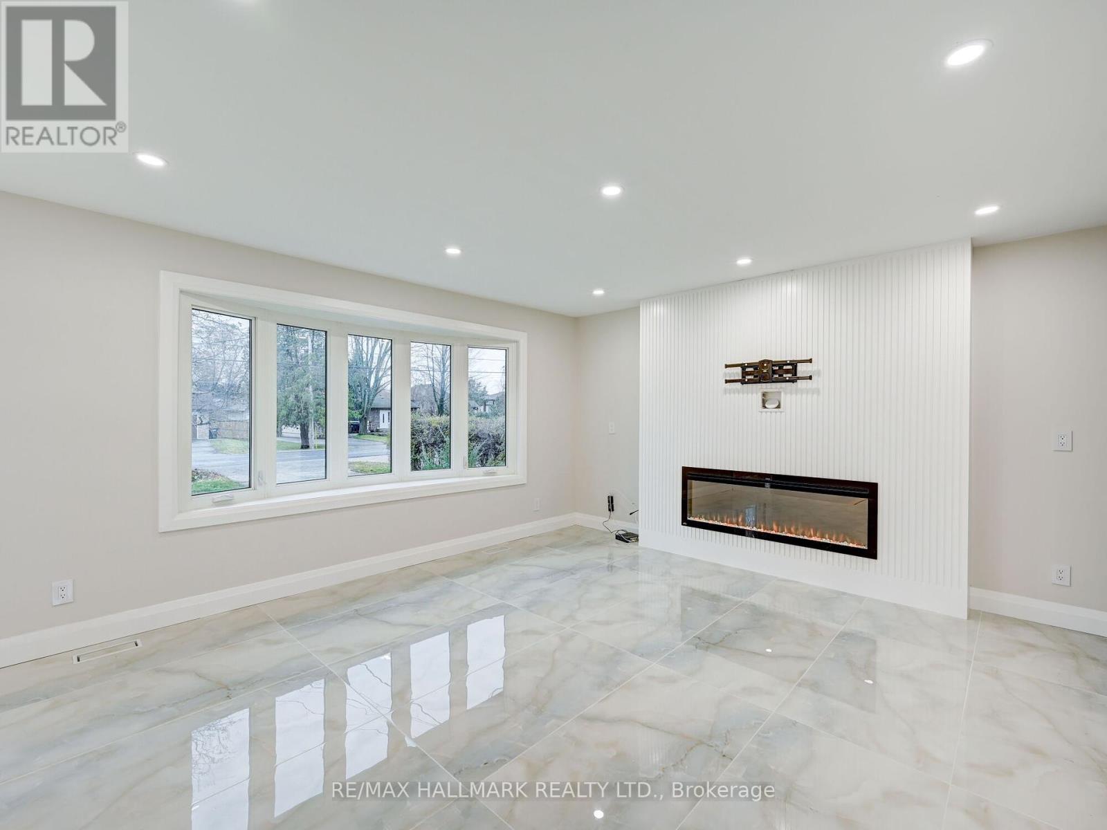 1046 Lebanon Drive, Innisfil, Ontario  L9S 2B7 - Photo 6 - N11886750