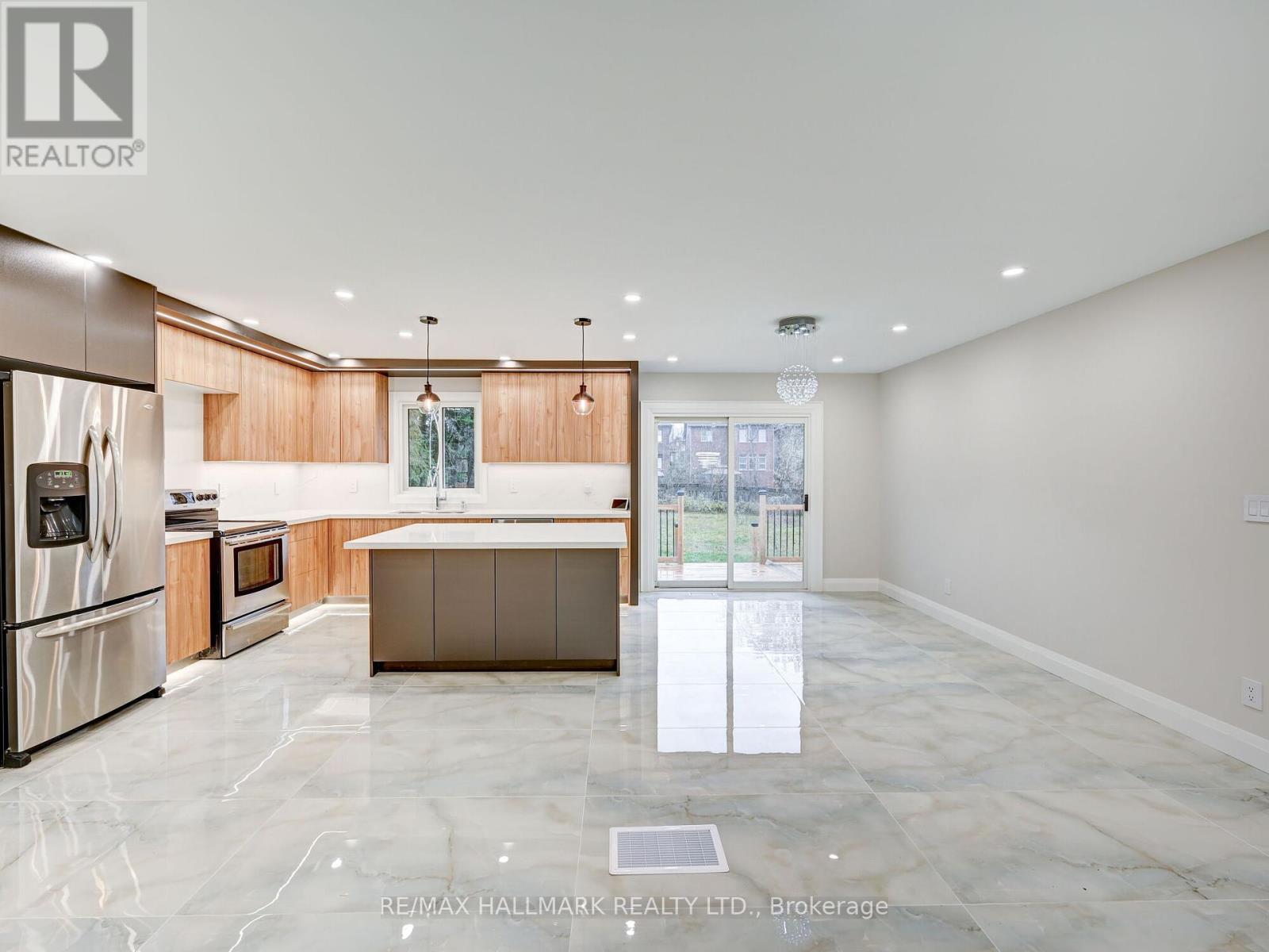 1046 Lebanon Drive, Innisfil, Ontario  L9S 2B7 - Photo 9 - N11886750