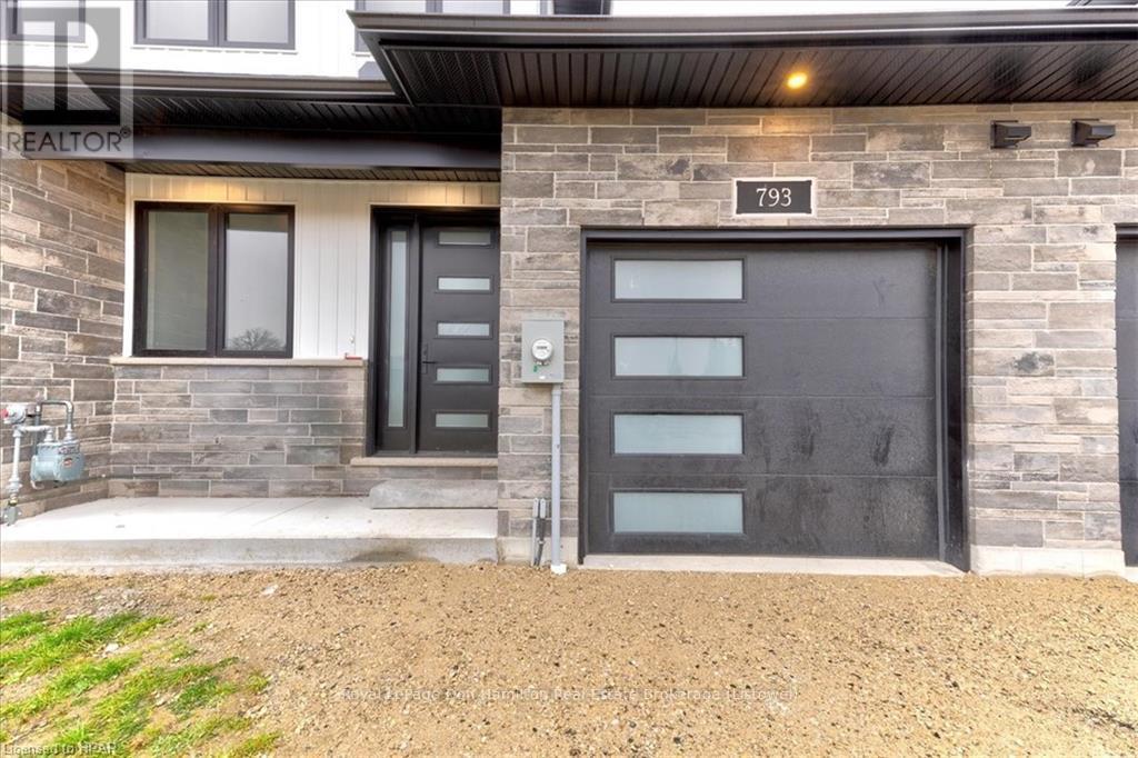 793 Bryans Drive, Huron East, Ontario  N0G 1H0 - Photo 5 - X11880268
