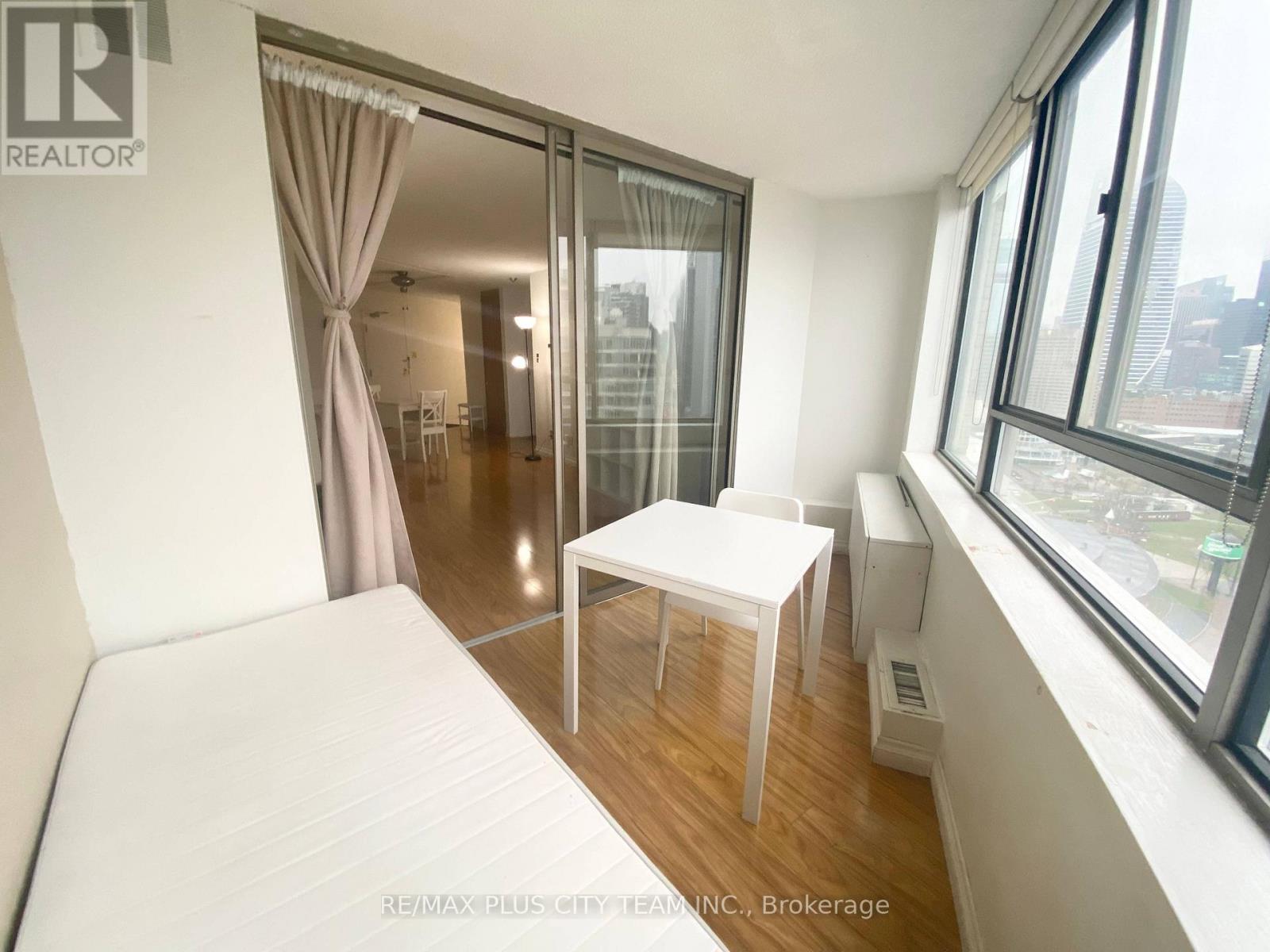 2508 - 260 Queens Quay W, Toronto, Ontario  M5J 2N3 - Photo 13 - C11880994