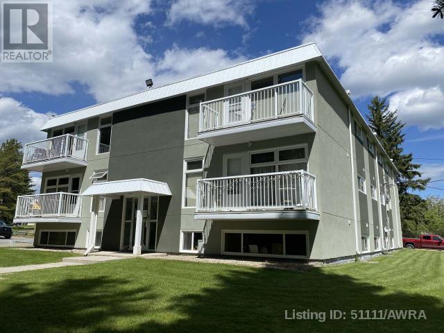 Property at 8, 414 41 Street image 1