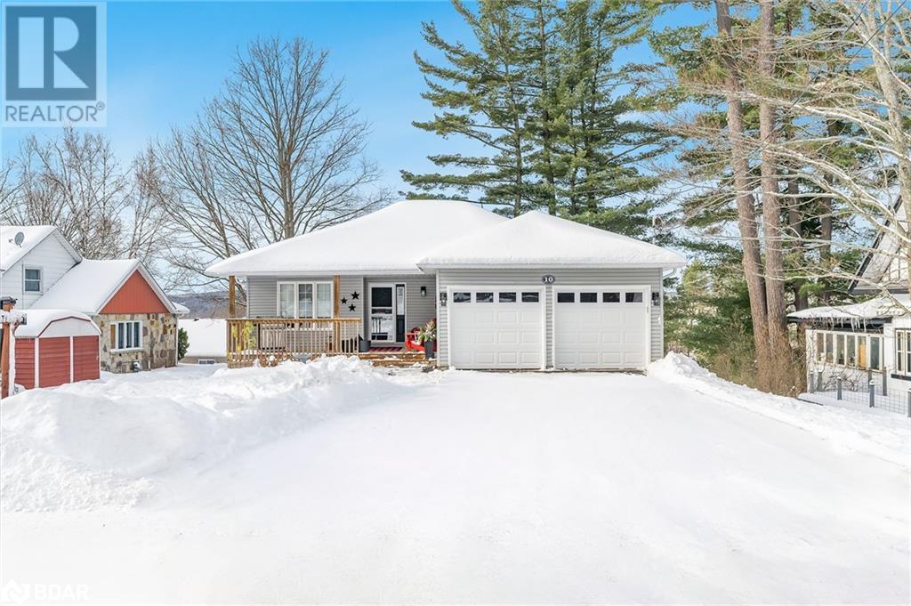 10 CLARENCE Avenue, Penetanguishene, Ontario