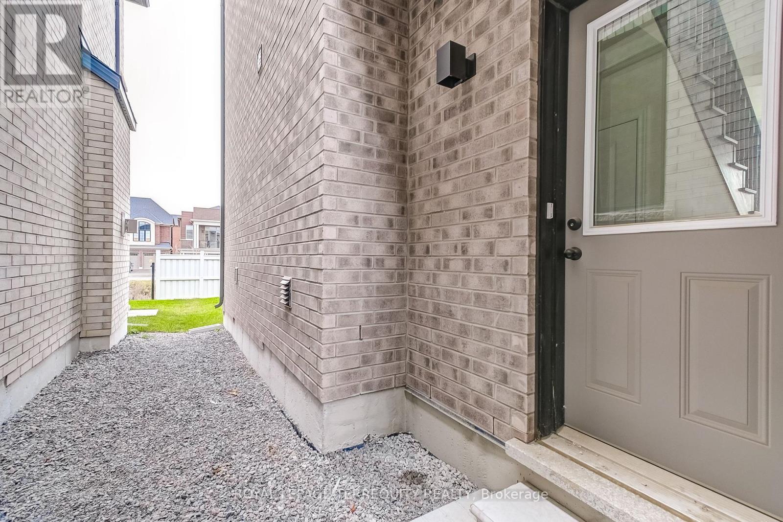 244 Mckean Drive, Whitchurch-Stouffville, Ontario  L4A 5C2 - Photo 35 - N11885860