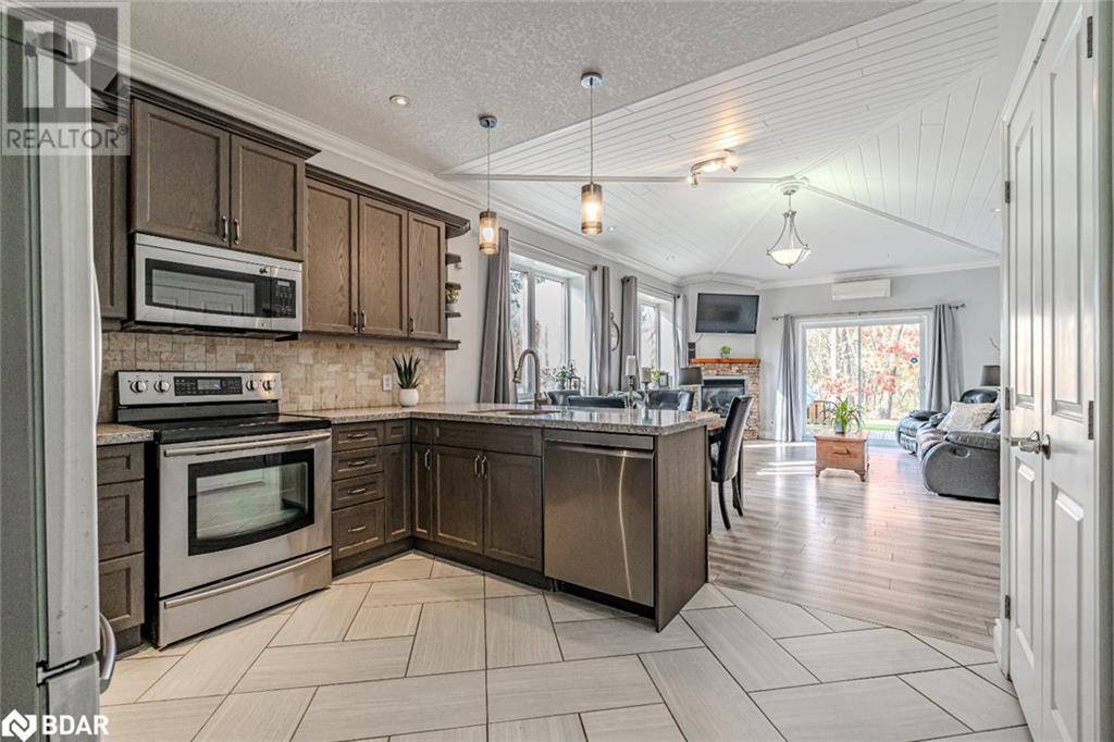 2 Jordan Lane, Huntsville, Ontario  P1H 1K9 - Photo 5 - 40684104