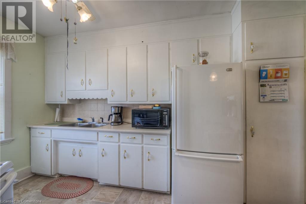 90 Gordon Street, Brantford, Ontario  N3S 2N4 - Photo 14 - 40684190