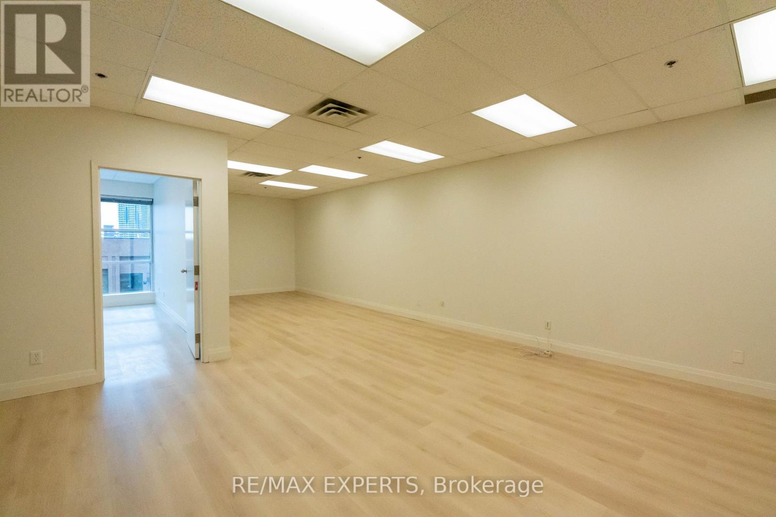 5 - 260 Edgeley Boulevard, Vaughan, Ontario  L4K 3Y4 - Photo 2 - N11886844