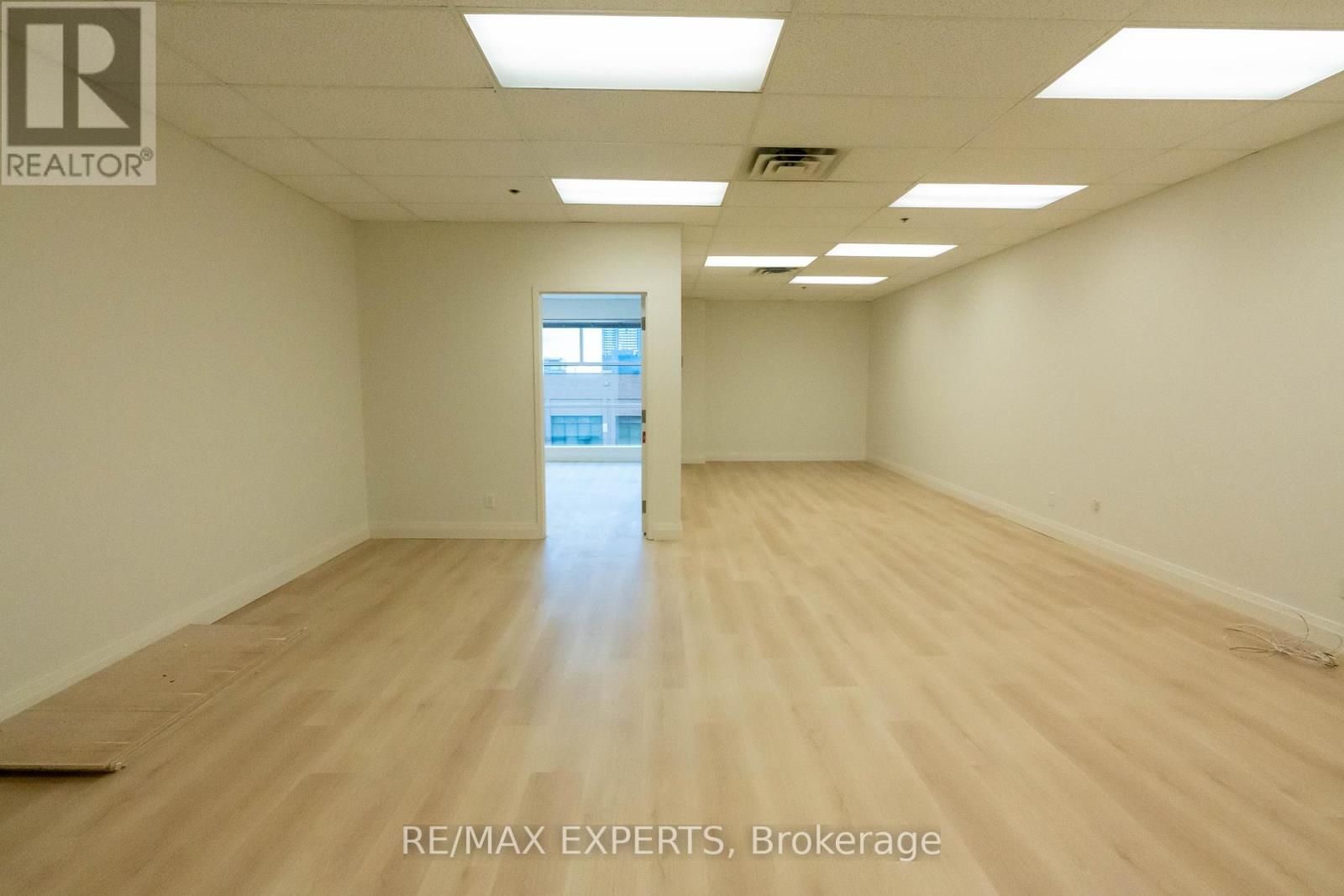 5 - 260 Edgeley Boulevard, Vaughan, Ontario  L4K 3Y4 - Photo 4 - N11886844