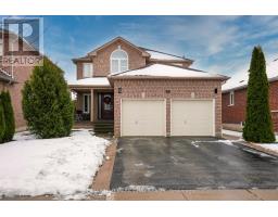 19 LOYALIST COURT, Barrie, Ontario