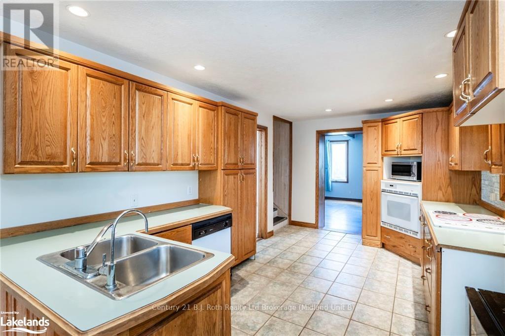 326 Lafontaine Road W, Tiny, Ontario  L9M 0H1 - Photo 10 - S10437681