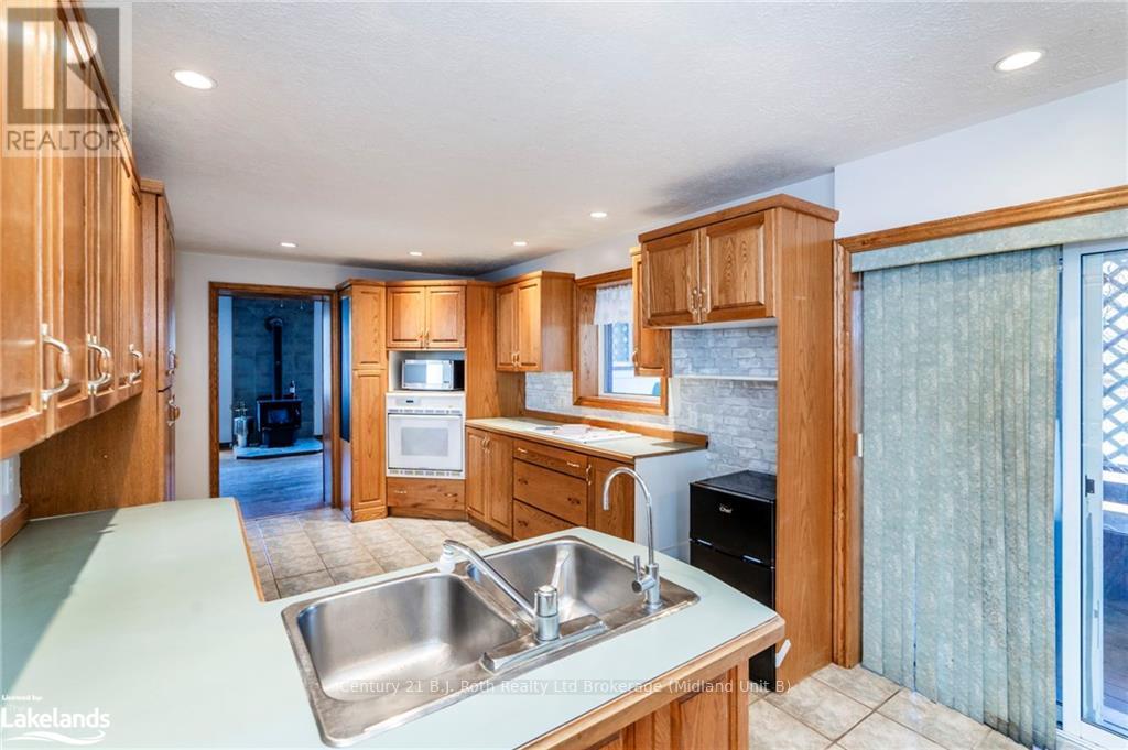 326 Lafontaine Road W, Tiny, Ontario  L9M 0H1 - Photo 11 - S10437681