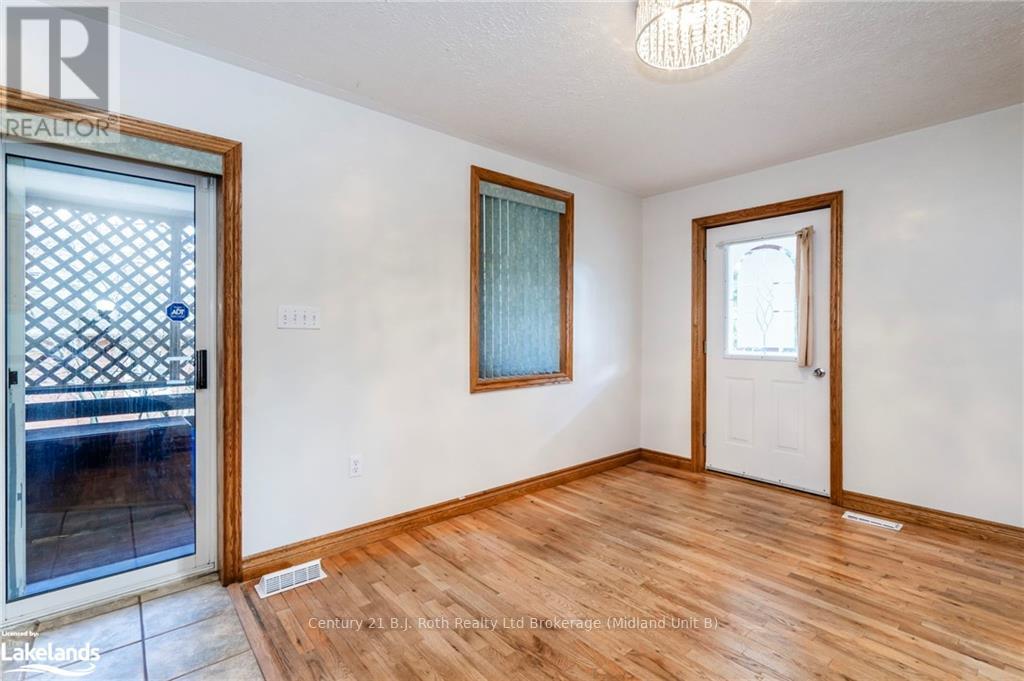326 Lafontaine Road W, Tiny, Ontario  L9M 0H1 - Photo 5 - S10437681