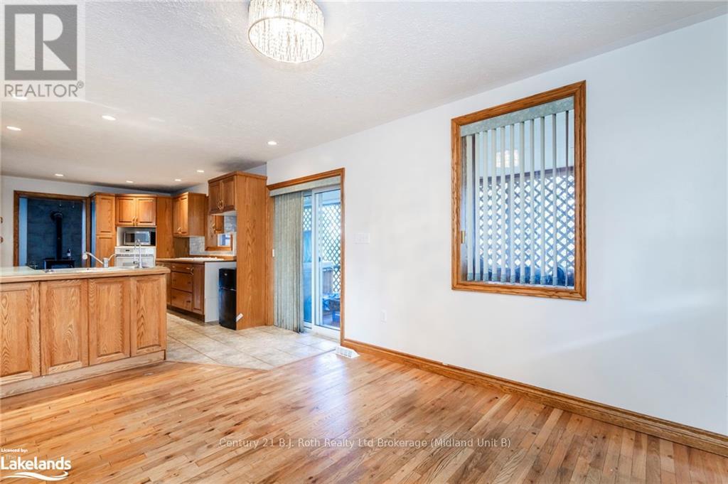 326 Lafontaine Road W, Tiny, Ontario  L9M 0H1 - Photo 6 - S10437681