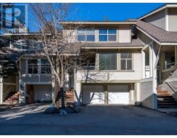 3 7381 Laurel Street, Pemberton, Ca