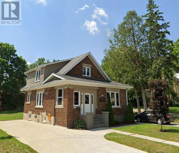 271 9th Street, Hanover, Ontario  N4N 1L3 - Photo 1 - X11886976