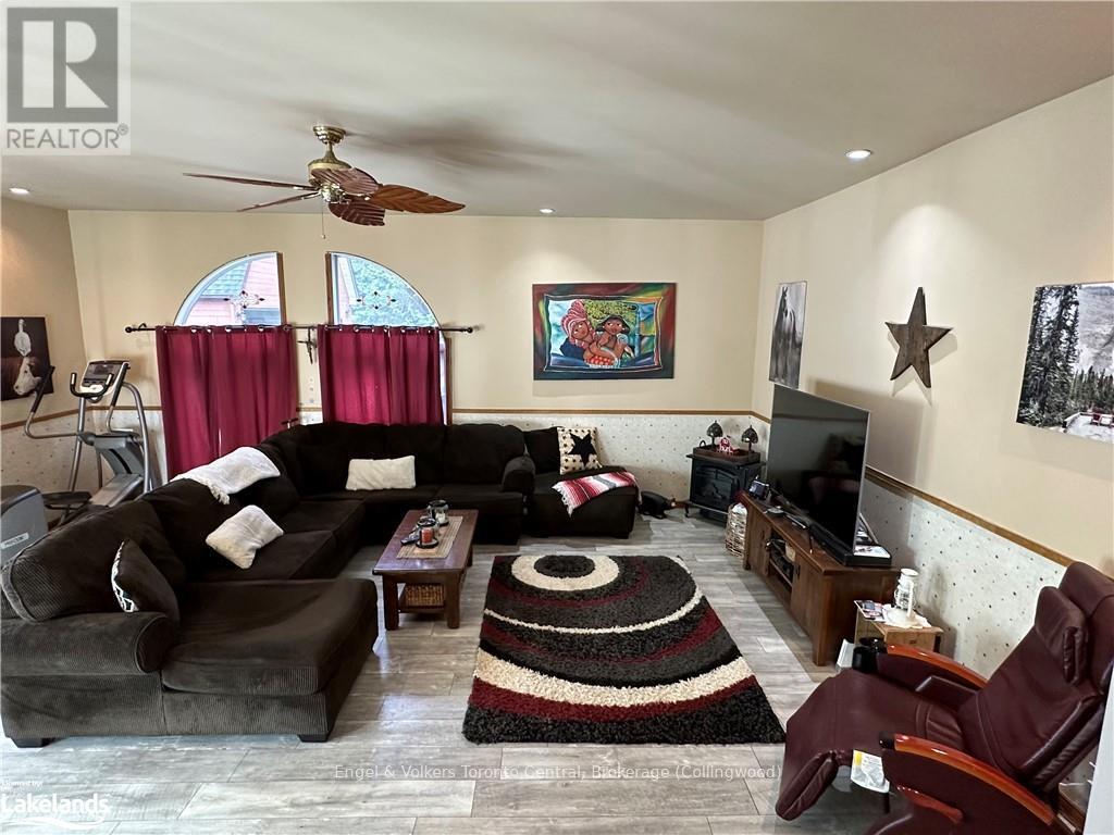 7253 36/37 Nottawasaga Sideroad Side Road, Clearview, Ontario  L0M 1P0 - Photo 17 - S10437055