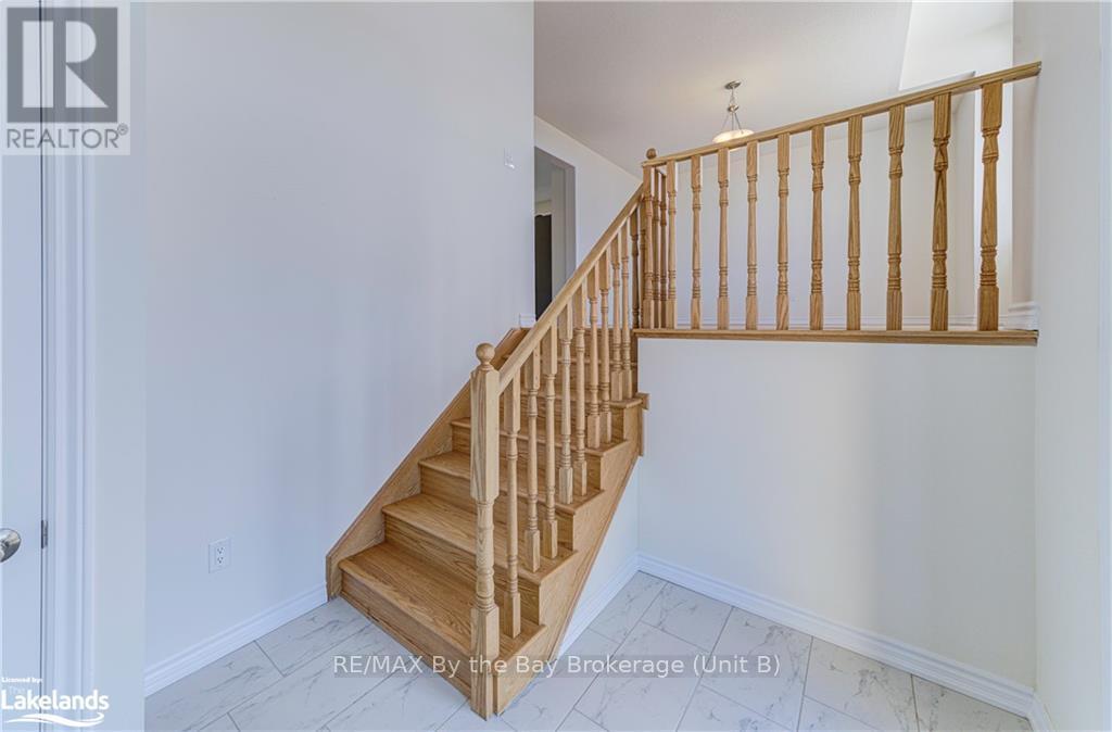 77 Sun Valley Avenue, Wasaga Beach, Ontario  L9Z 0N8 - Photo 5 - S10438961