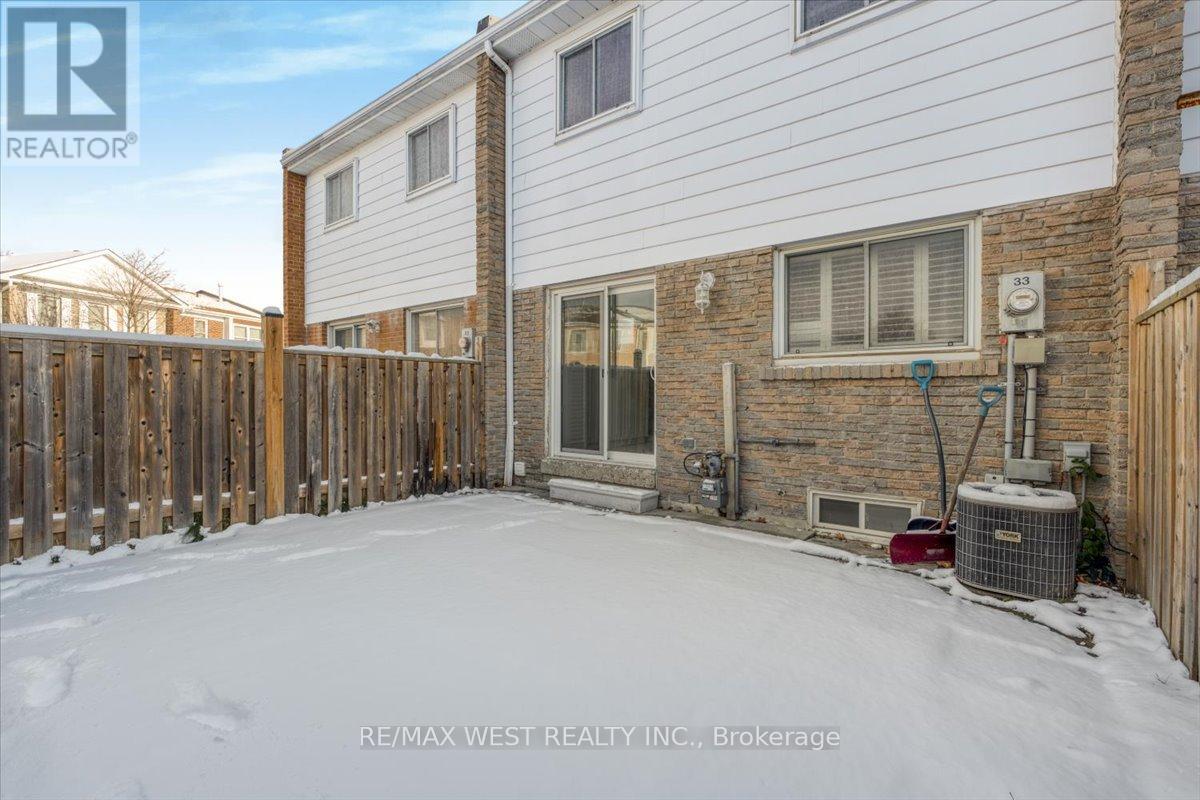 33 - 1020 Central Park Drive, Brampton, Ontario  L6S 3L6 - Photo 32 - W11886953