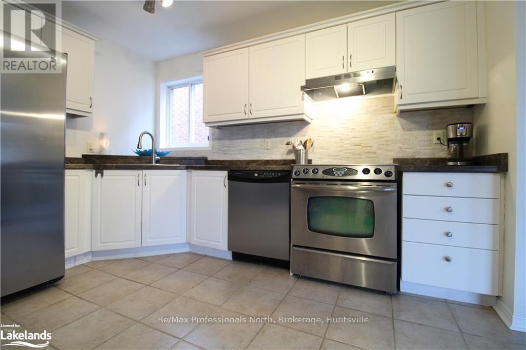 169 Taylor Drive, Barrie, Ontario  L4N 8L1 - Photo 14 - S10439674