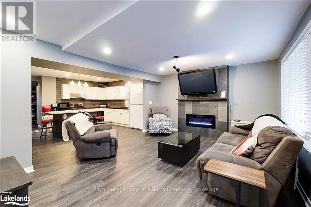 56 Sykes Street S, Meaford, Ontario  N4L 1E3 - Photo 2 - X10440431