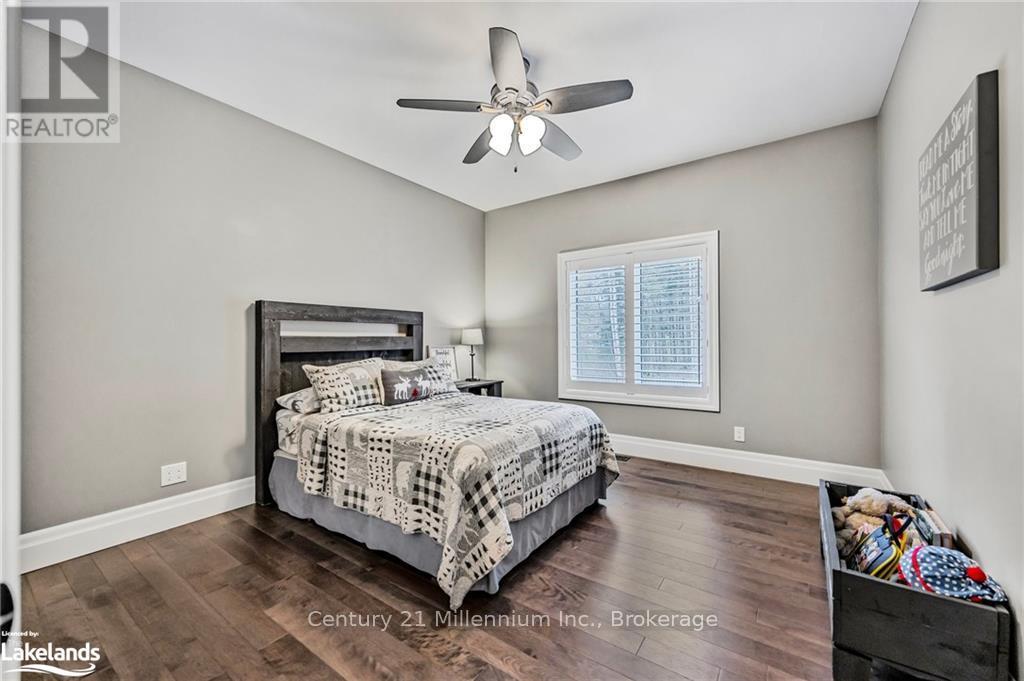 49 Sydenham Trail W, Clearview, Ontario  L0M 1H0 - Photo 17 - S10440429