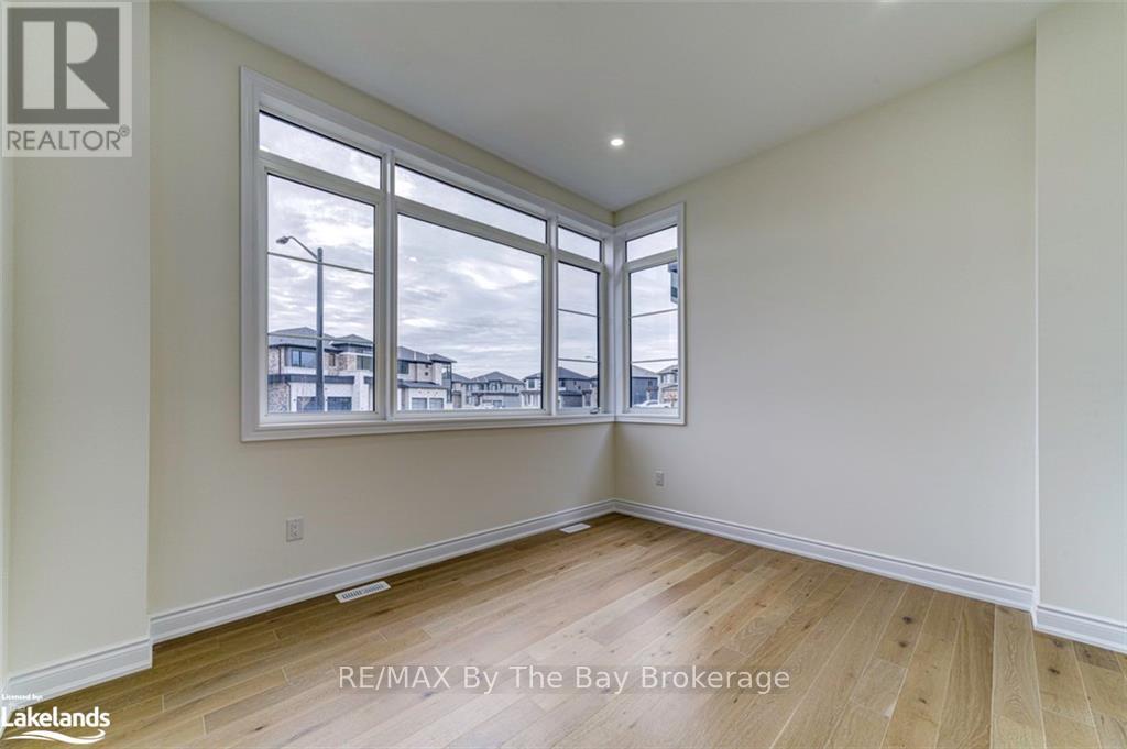 164 Rosanne Circle, Wasaga Beach, Ontario  L9Z 0N1 - Photo 3 - S11822941