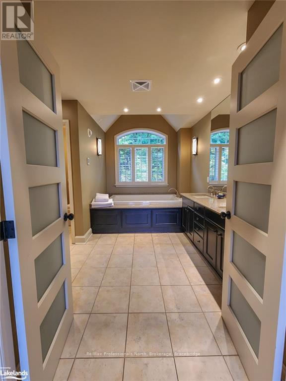 S2 W10 - 3876 Muskoka Road 118, Muskoka Lakes (Medora), Ontario  P0B 1J0 - Photo 19 - X10437499