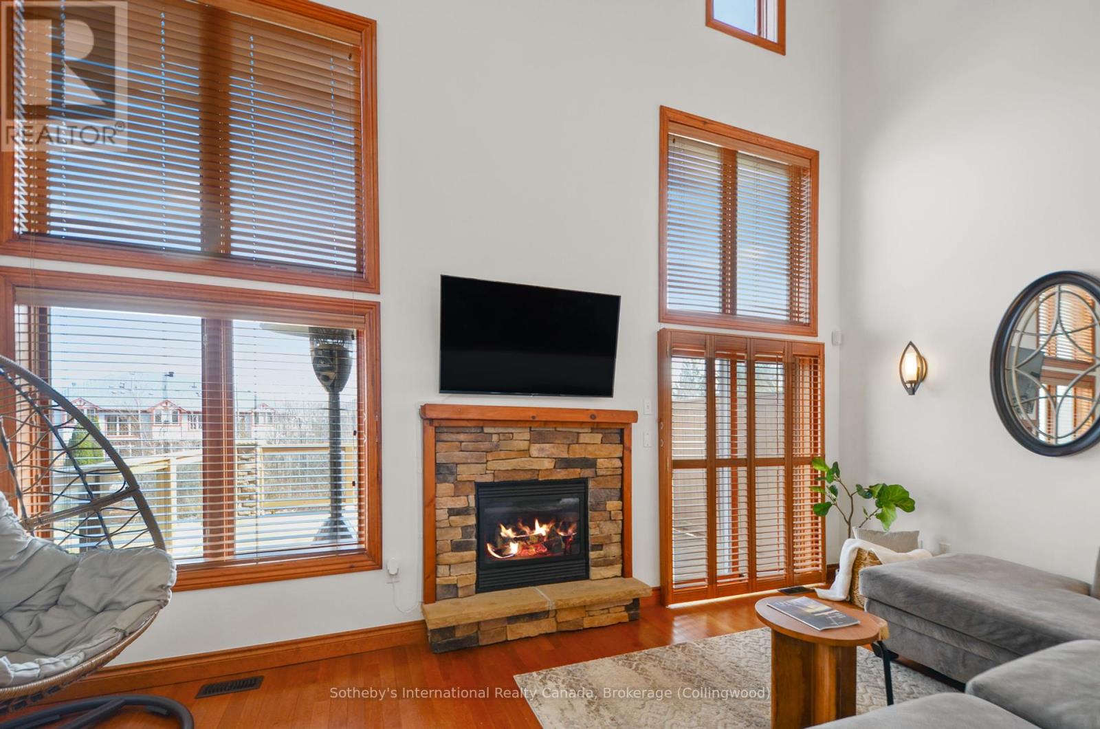 32 - 214 Blueski George Crescent, Blue Mountains, Ontario  L9Y 0V5 - Photo 5 - X10440268