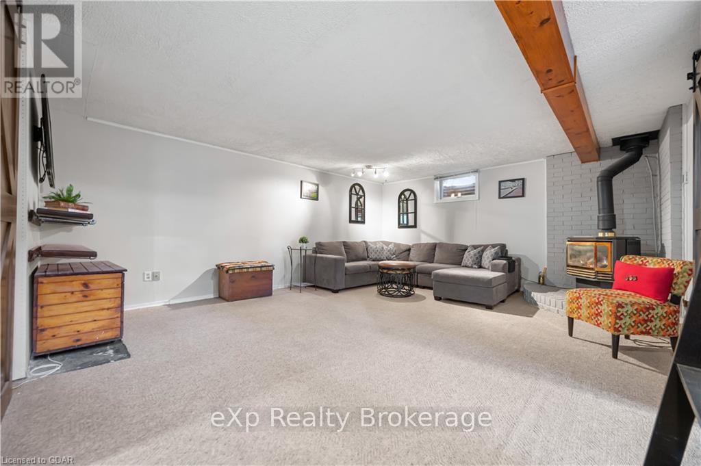 231 Chambers Crescent, Centre Wellington, Ontario  N1M 3E4 - Photo 19 - X10876234