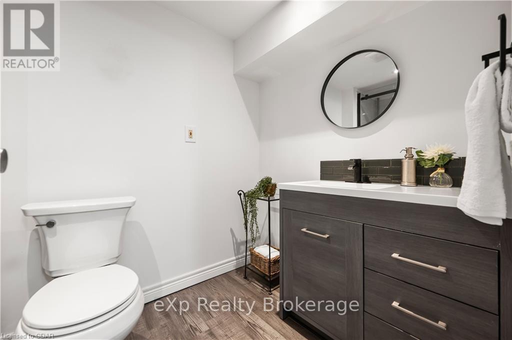 231 Chambers Crescent, Centre Wellington, Ontario  N1M 3E4 - Photo 23 - X10876234