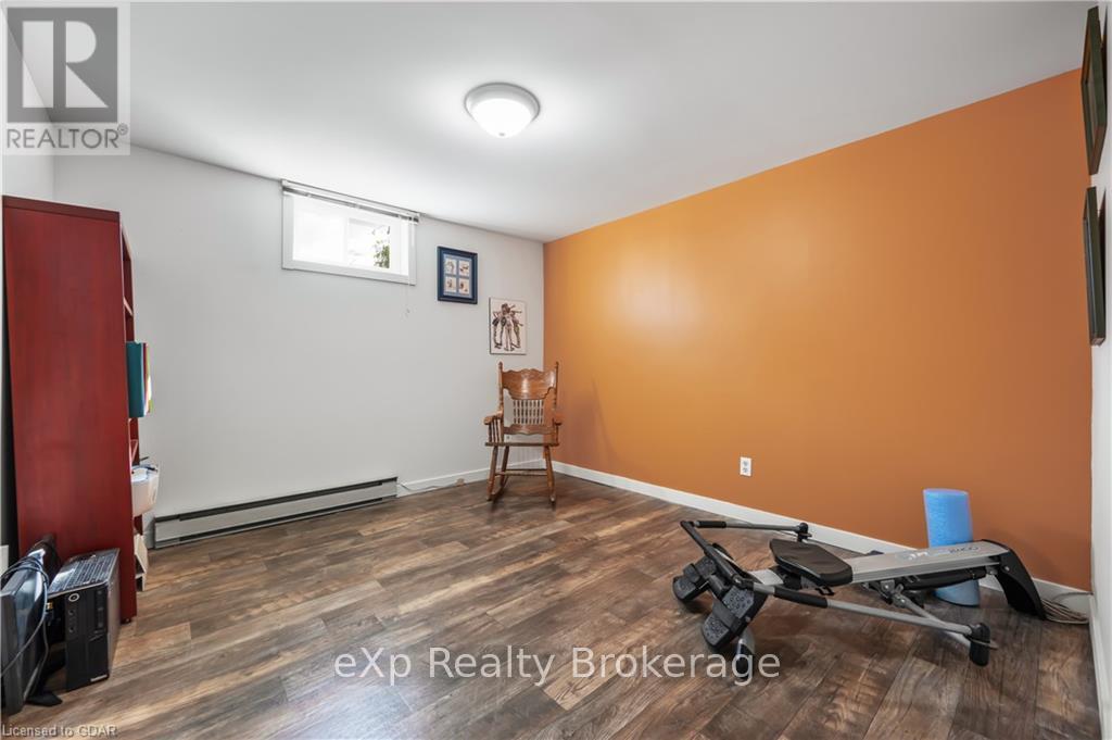 231 Chambers Crescent, Centre Wellington, Ontario  N1M 3E4 - Photo 27 - X10876234