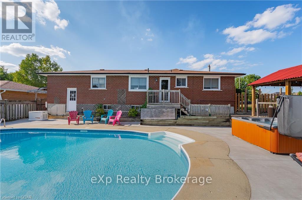 231 Chambers Crescent, Centre Wellington, Ontario  N1M 3E4 - Photo 31 - X10876234