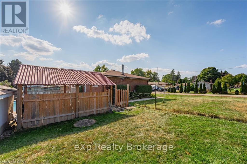 231 Chambers Crescent, Centre Wellington, Ontario  N1M 3E4 - Photo 33 - X10876234