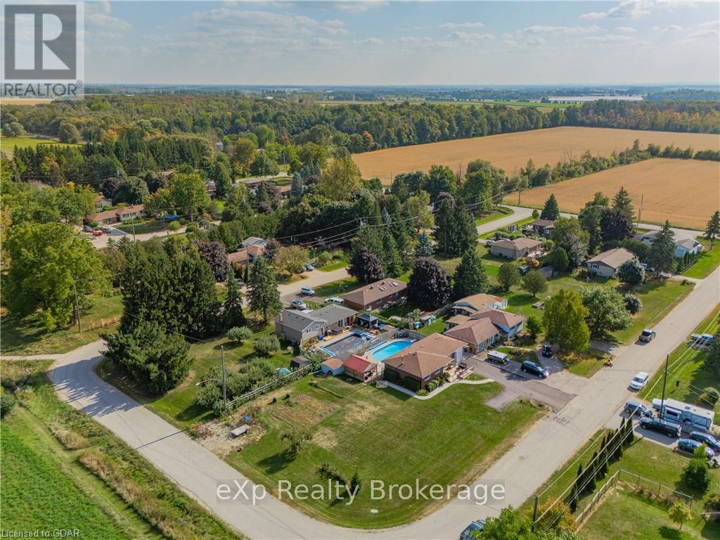 231 Chambers Crescent, Centre Wellington, Ontario  N1M 3E4 - Photo 38 - X10876234