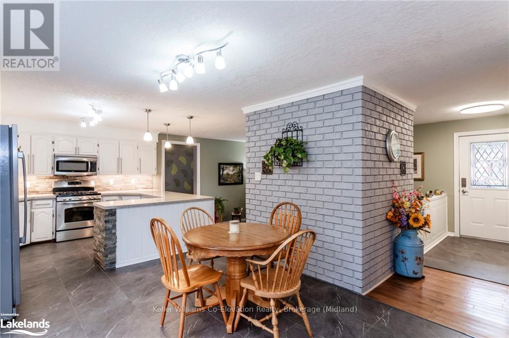 15 Mundy Avenue, Tiny, Ontario  L9M 0B5 - Photo 9 - S10438629