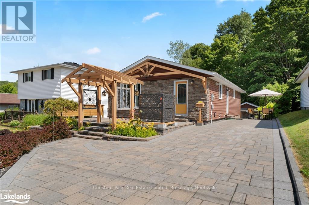 20 Colwill Drive, Elliot Lake, Ontario  P5A 2Z7 - Photo 1 - X10440322