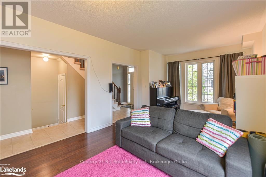 10 Regalia Way, Barrie, Ontario  L4M 7H7 - Photo 15 - S10440194