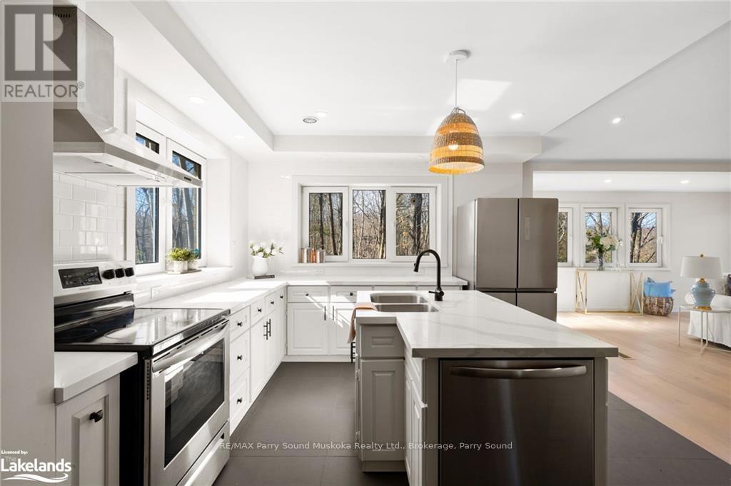 68 Pinewood Road, Mcdougall, Ontario  P2A 2W7 - Photo 10 - X10440176