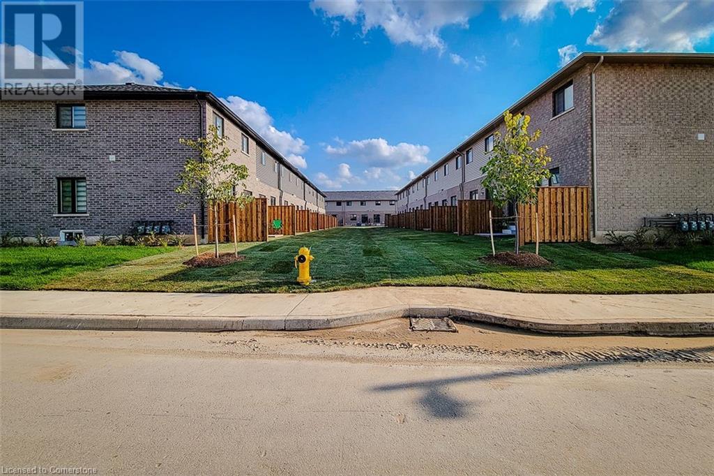 520 Grey Street Unit# 43, Brantford, Ontario  N3S 6Y4 - Photo 4 - 40684296